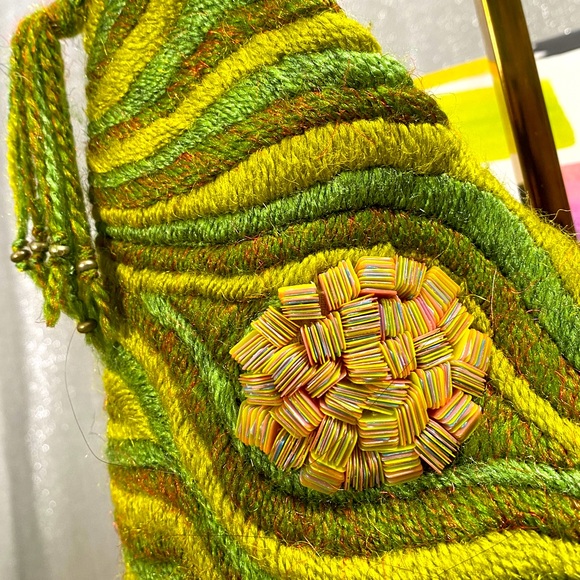 ✨HP✨VINTAGE PRISTINE Textured Intricate Embroidery Circles of Tight Media Bag - Picture 16 of 17